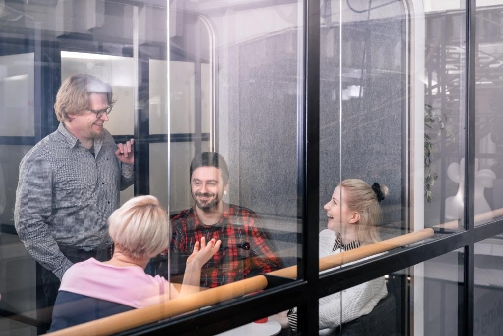 Sovelluskehittäjä, Liikenteen yksikkö