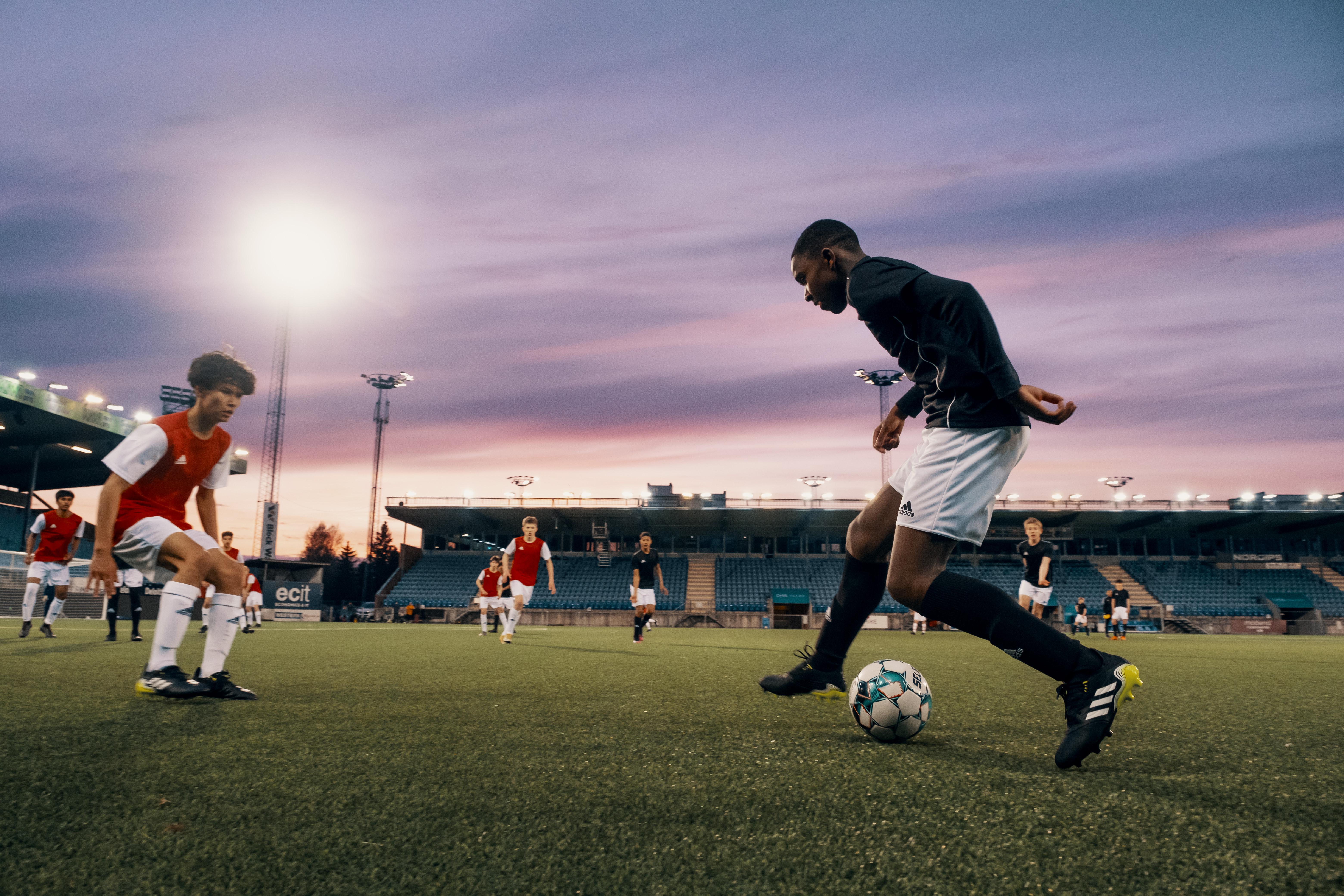 Tavaratalopäällikkö 2kpl (Skanssi Turku ja Lielahti Tampere) XXL