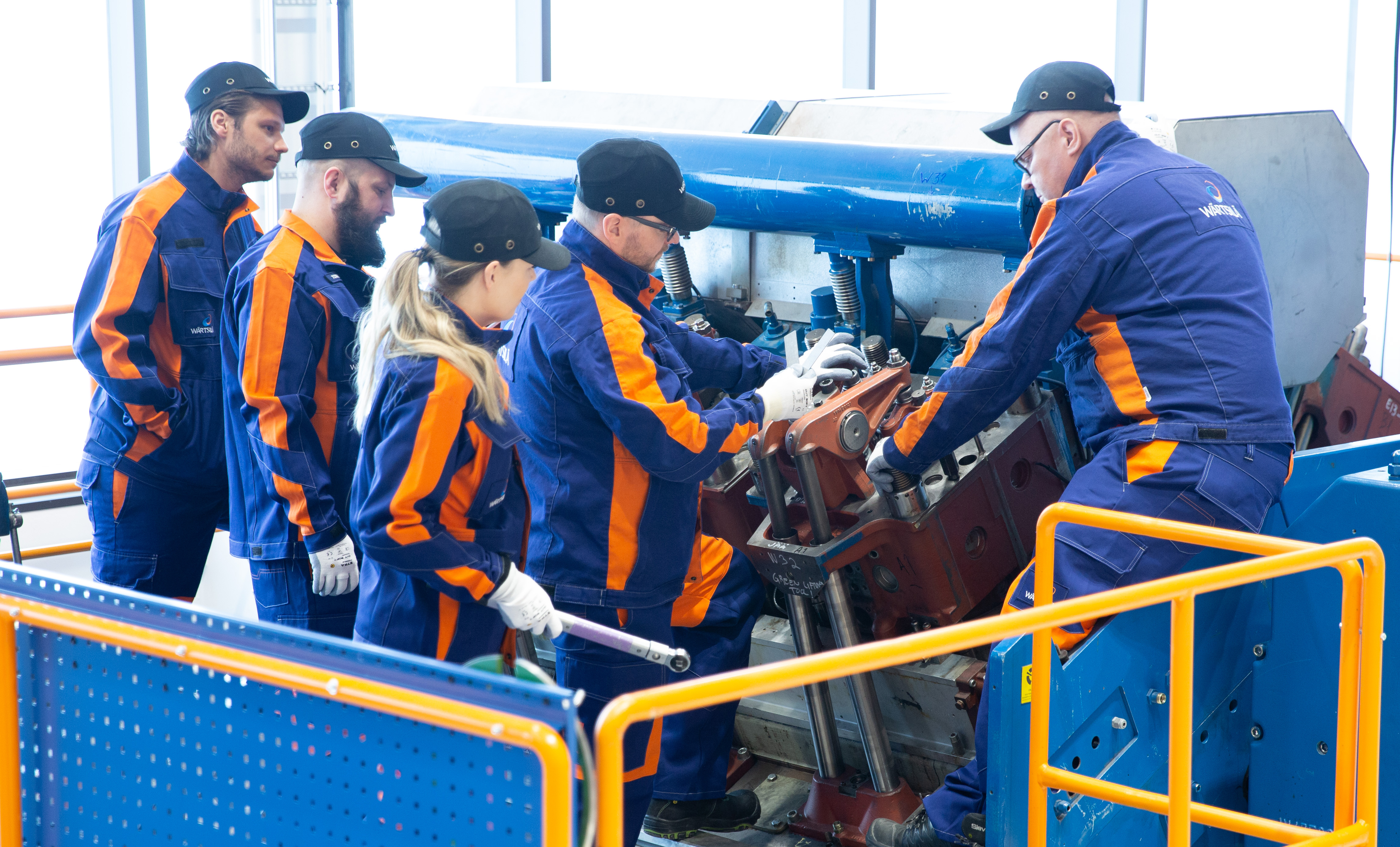 (Senior) Instructor, Engine Control System UNIC - Wärtsilä Finland Oy ...