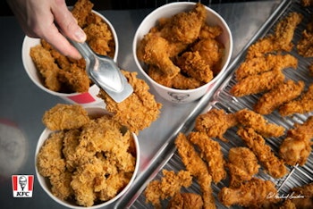 Team membereitä itiksen KFC:hen!