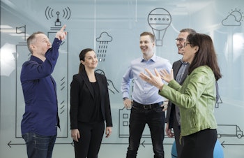 Asiakaspalveluasiantuntija / Customer Support Specialist