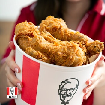 Kanamestareita KFC Iso-Omenaan!